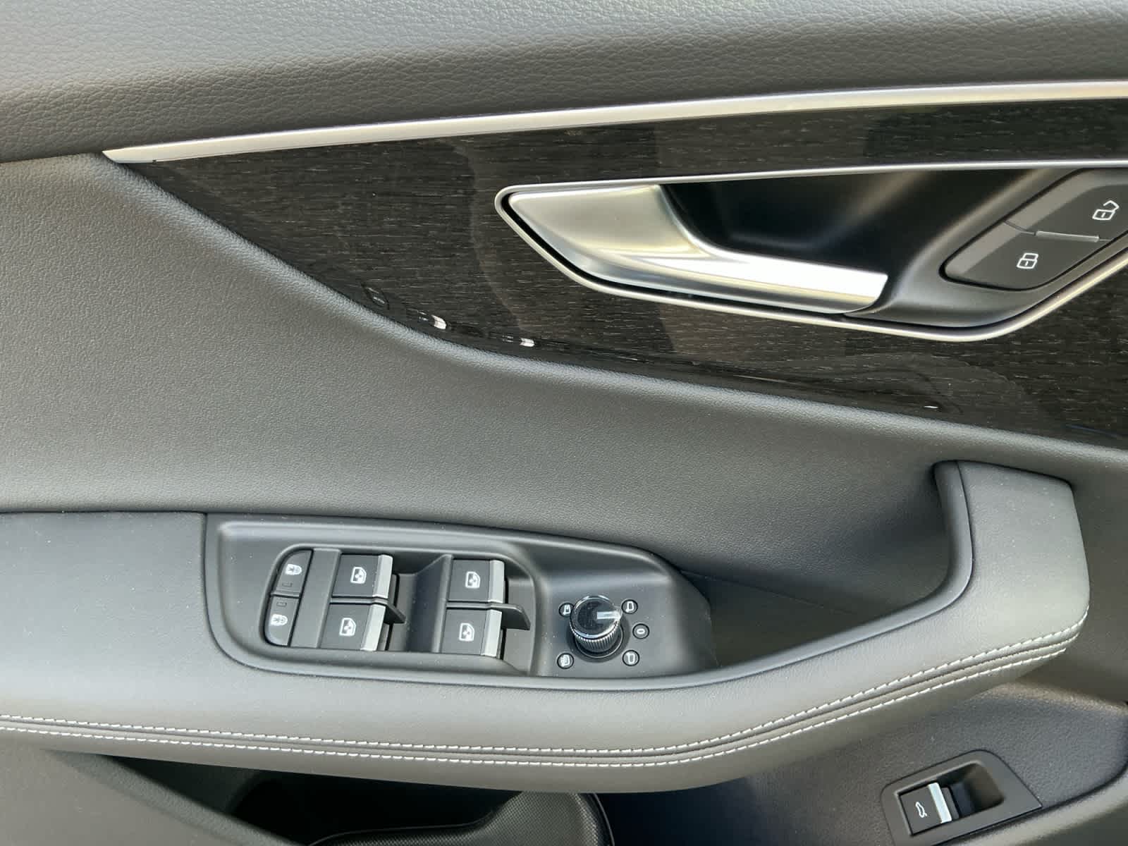 new 2026 Audi Q8 car, priced at $86,450