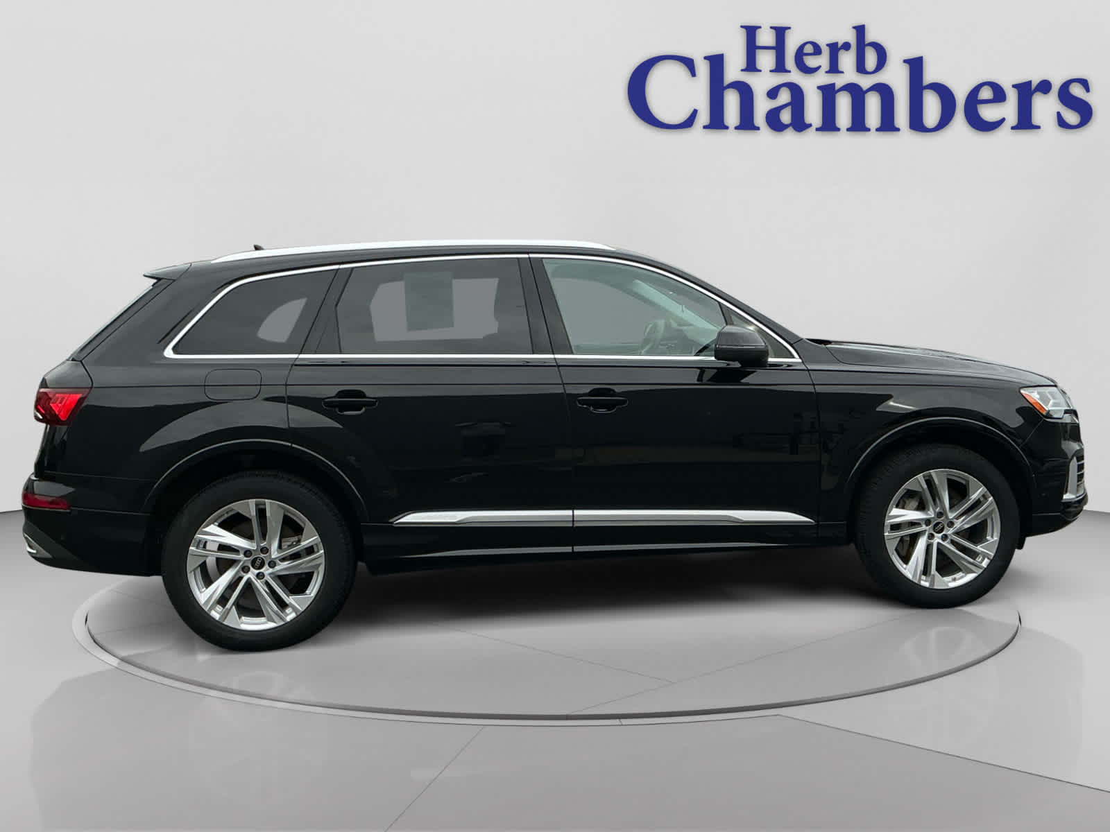 used 2023 Audi Q7 car, priced at $40,557