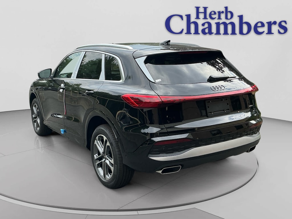 New 2026 Audi Q5 Premium SUV