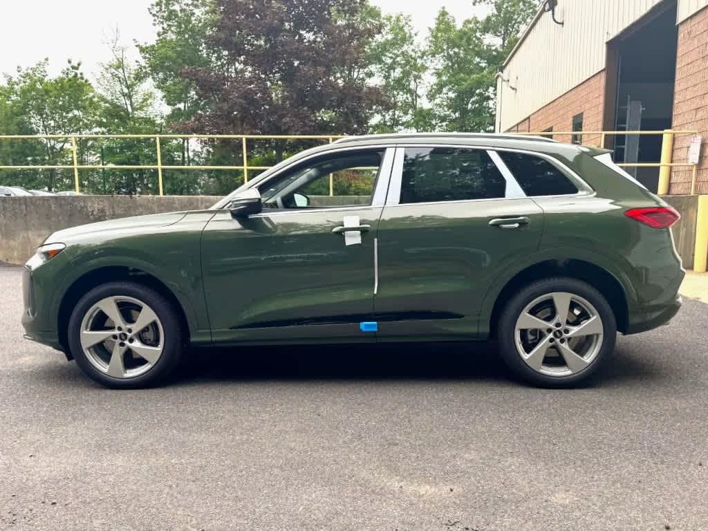 new 2025 Audi Q5 car, priced at $59,180