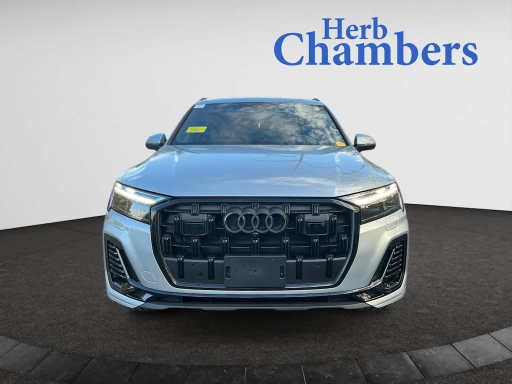 Certified 2025 Audi Q7 45 Premium SUV