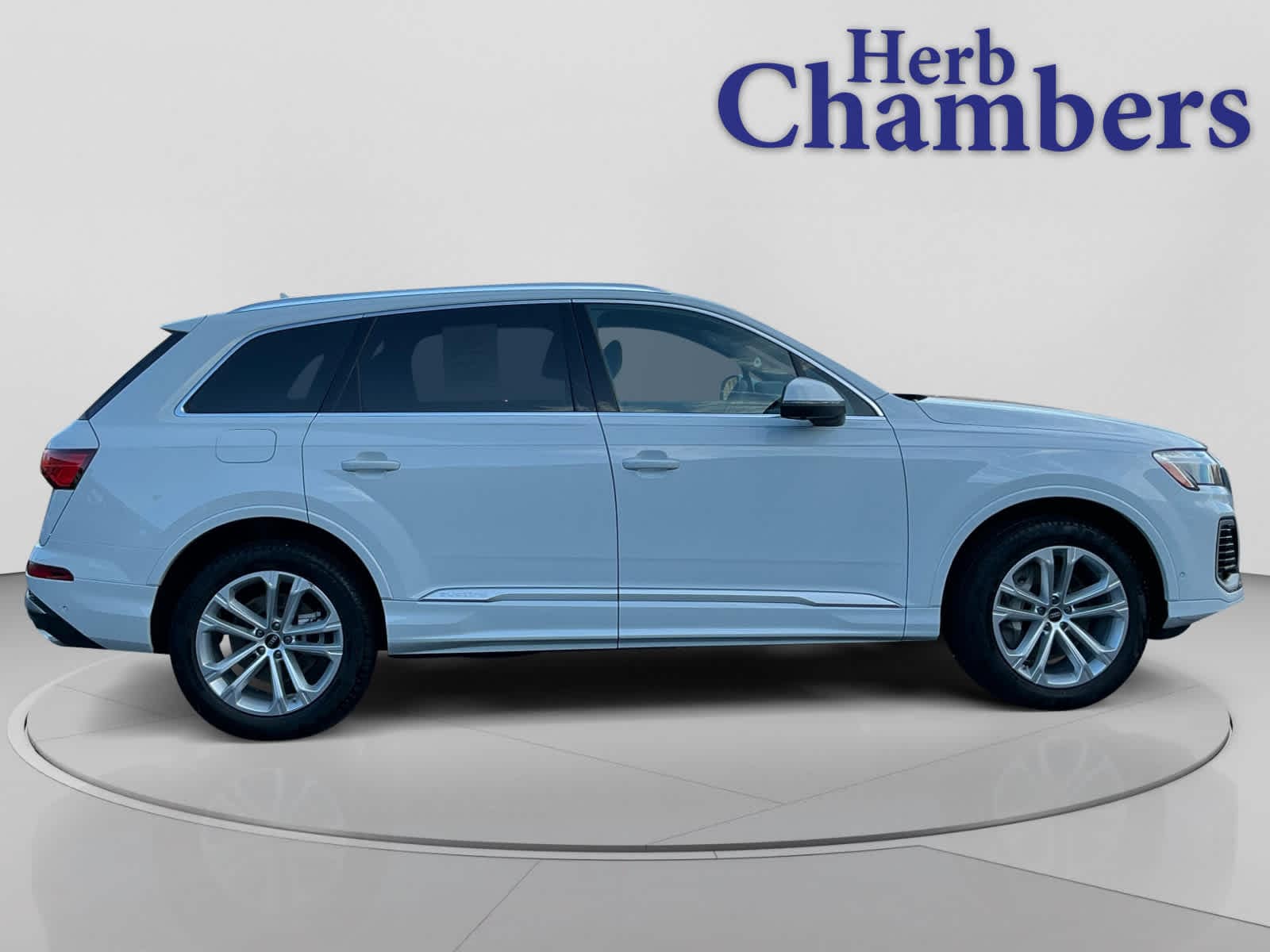 used 2025 Audi Q7 car, priced at $55,258