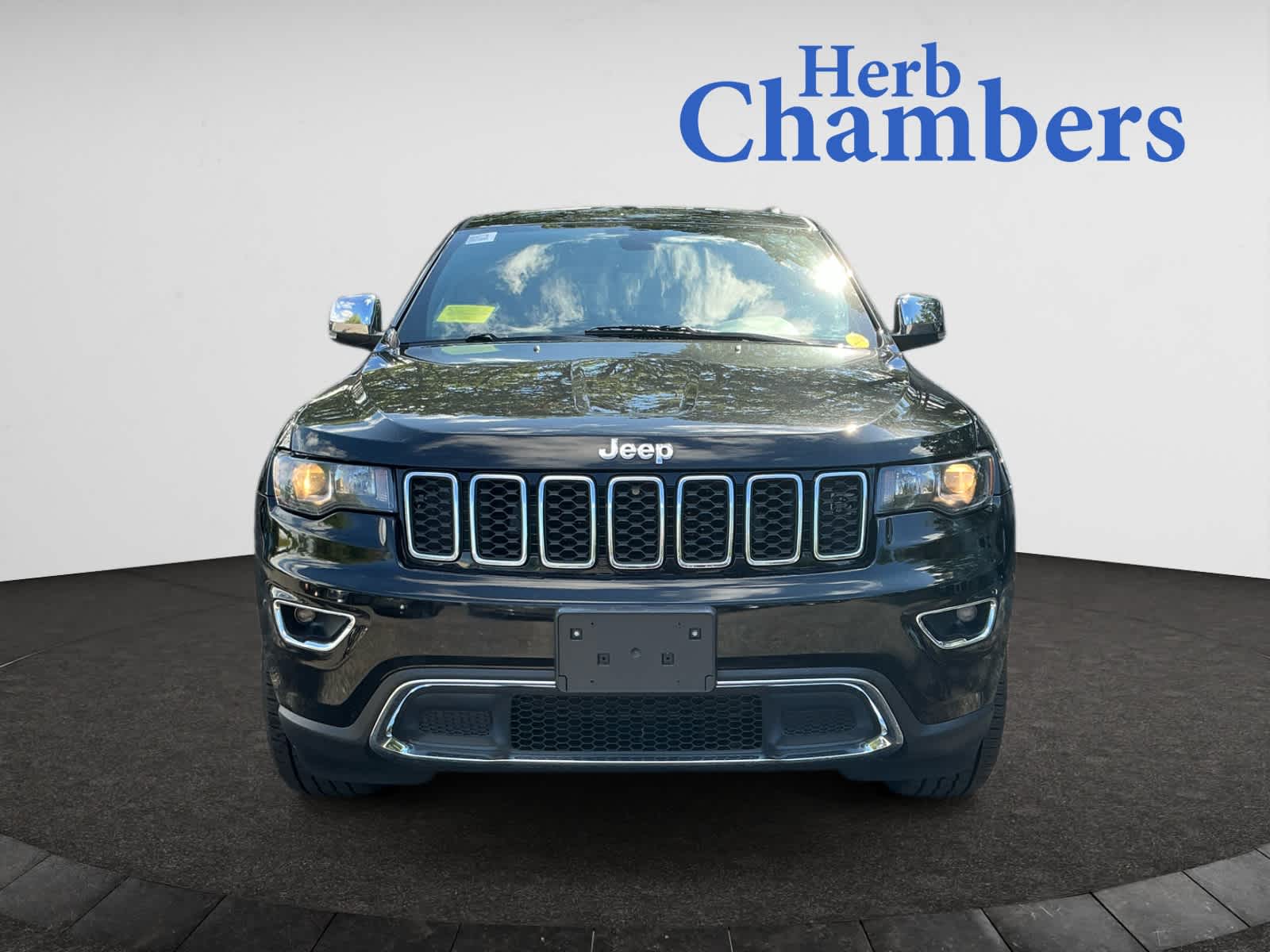 2019 Jeep Grand Cherokee Limited photo 2