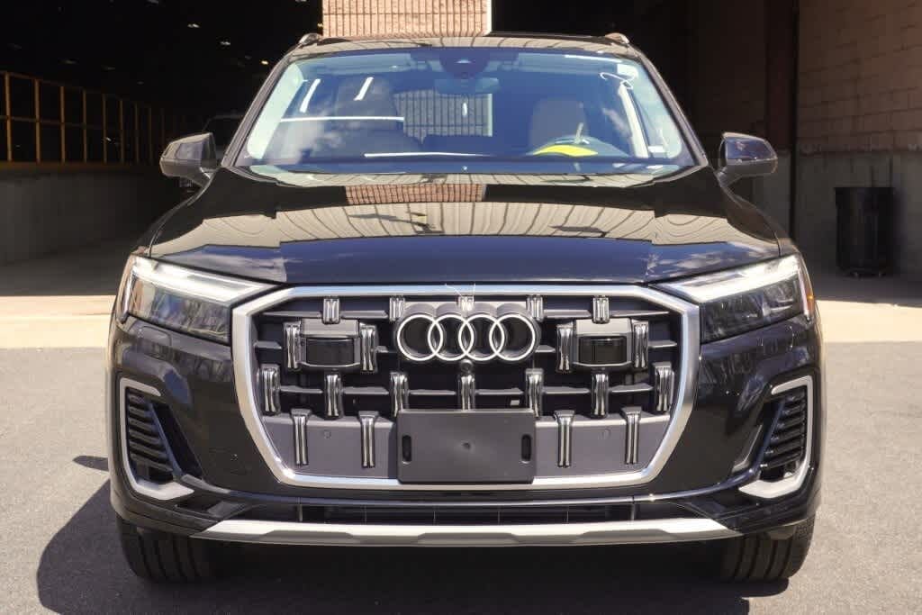 New 2026 Audi Q7 45 Premium SUV