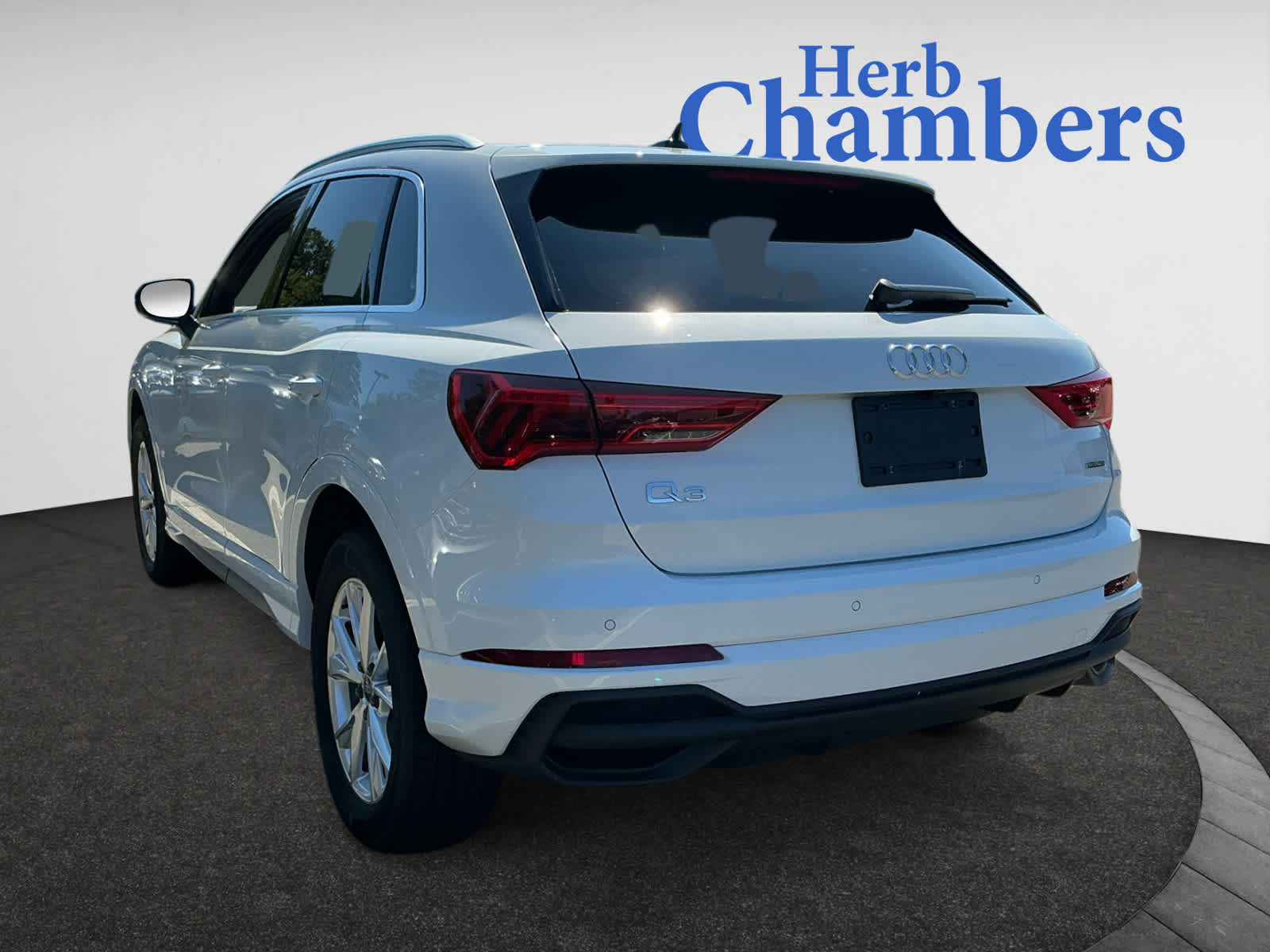 2025 Audi Q3 S line Premium Plus photo 3