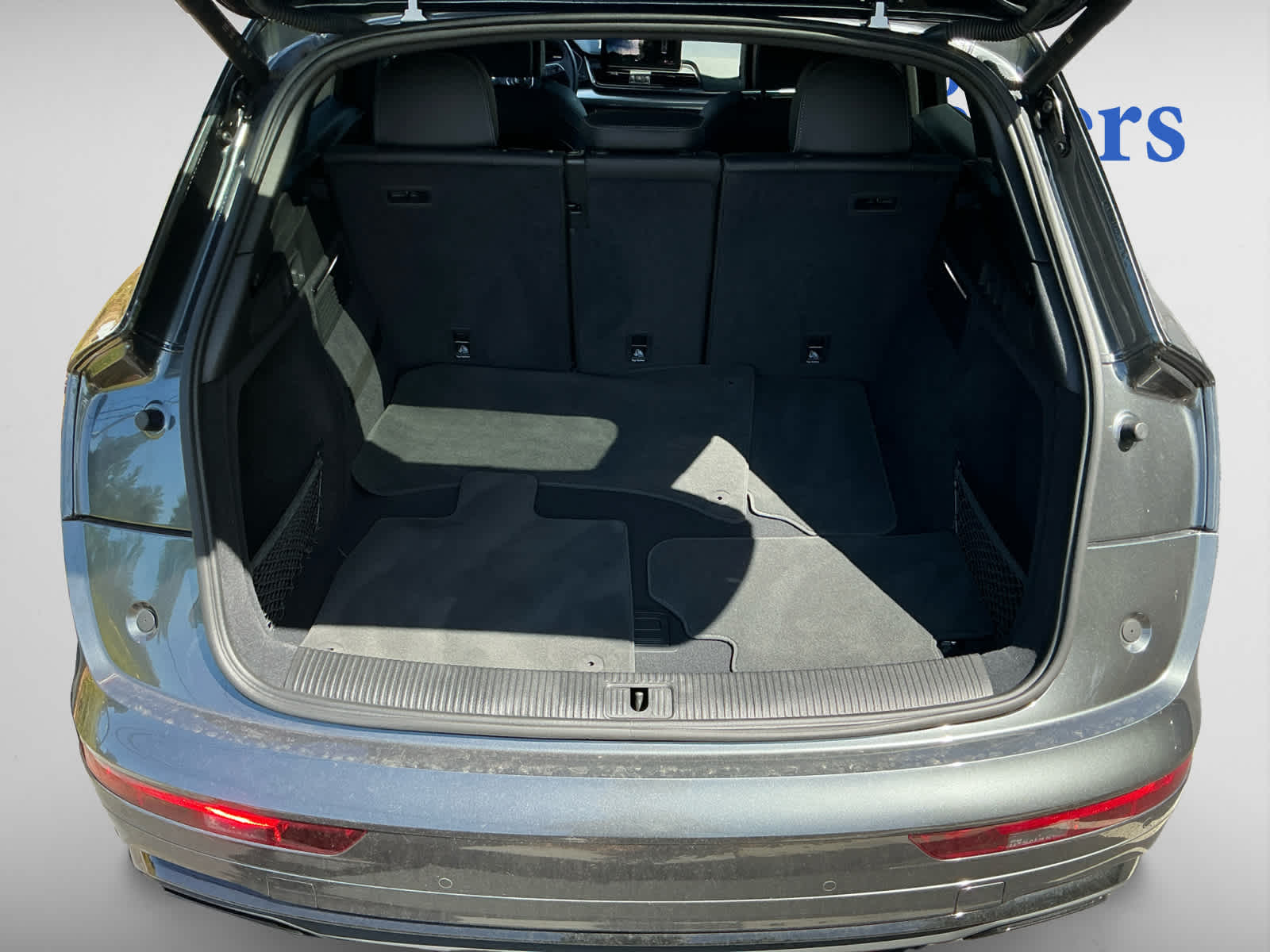 2025 Audi Q5 S line Premium photo 3