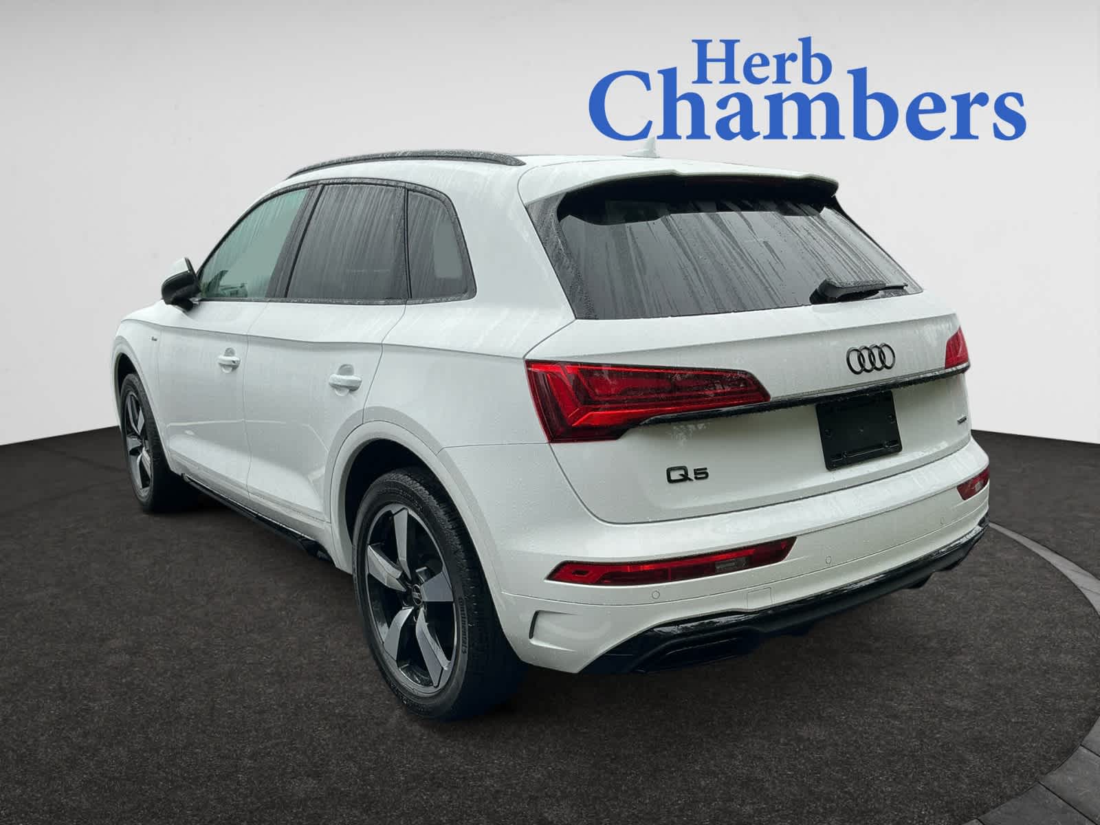 2023 Audi Q5 S line Premium Plus photo 2