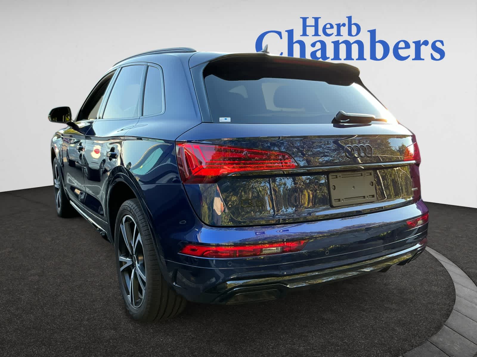 2025 Audi Q5 S line Premium Plus photo 3