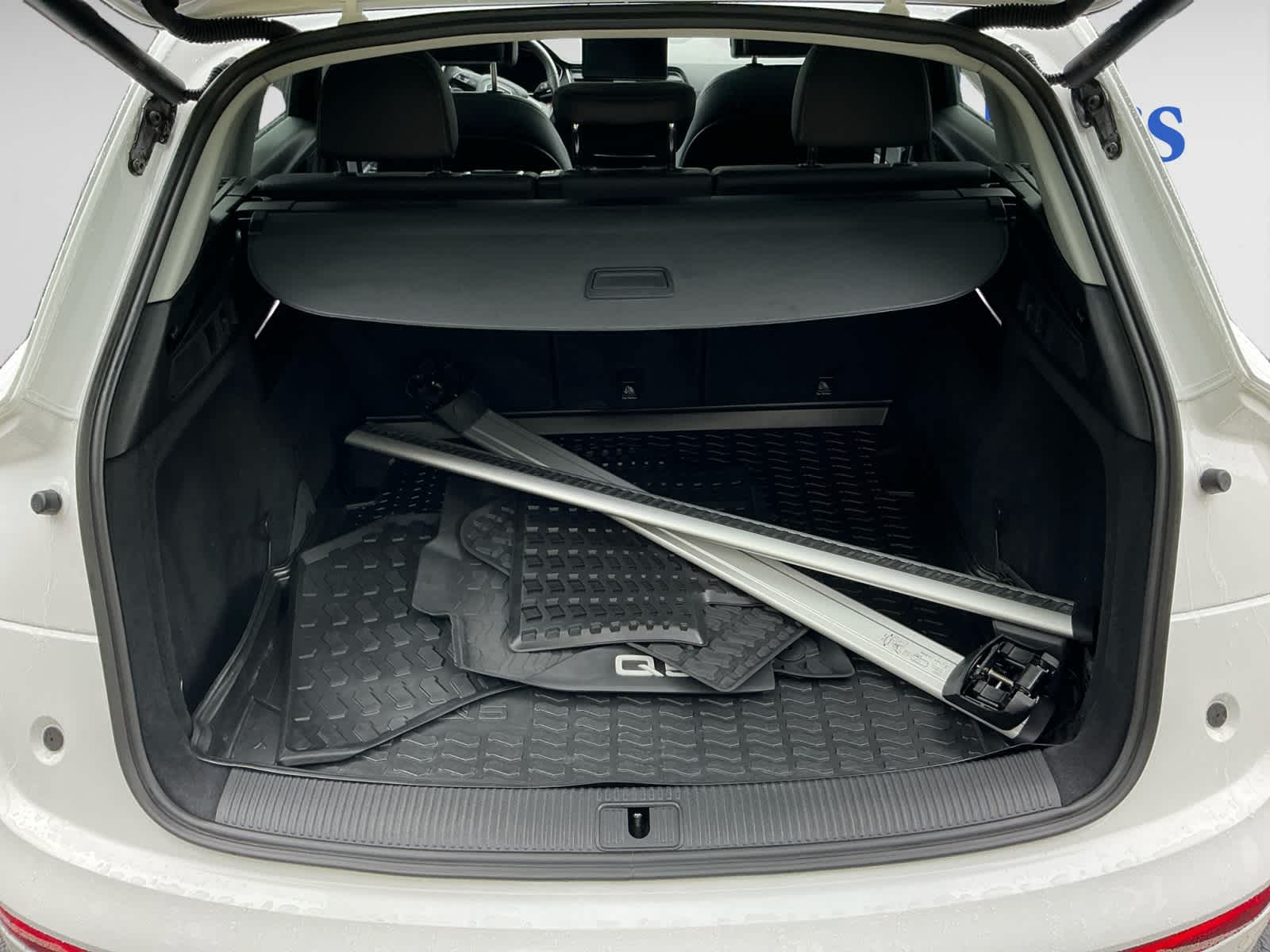 2023 Audi Q5 S line Premium Plus photo 3