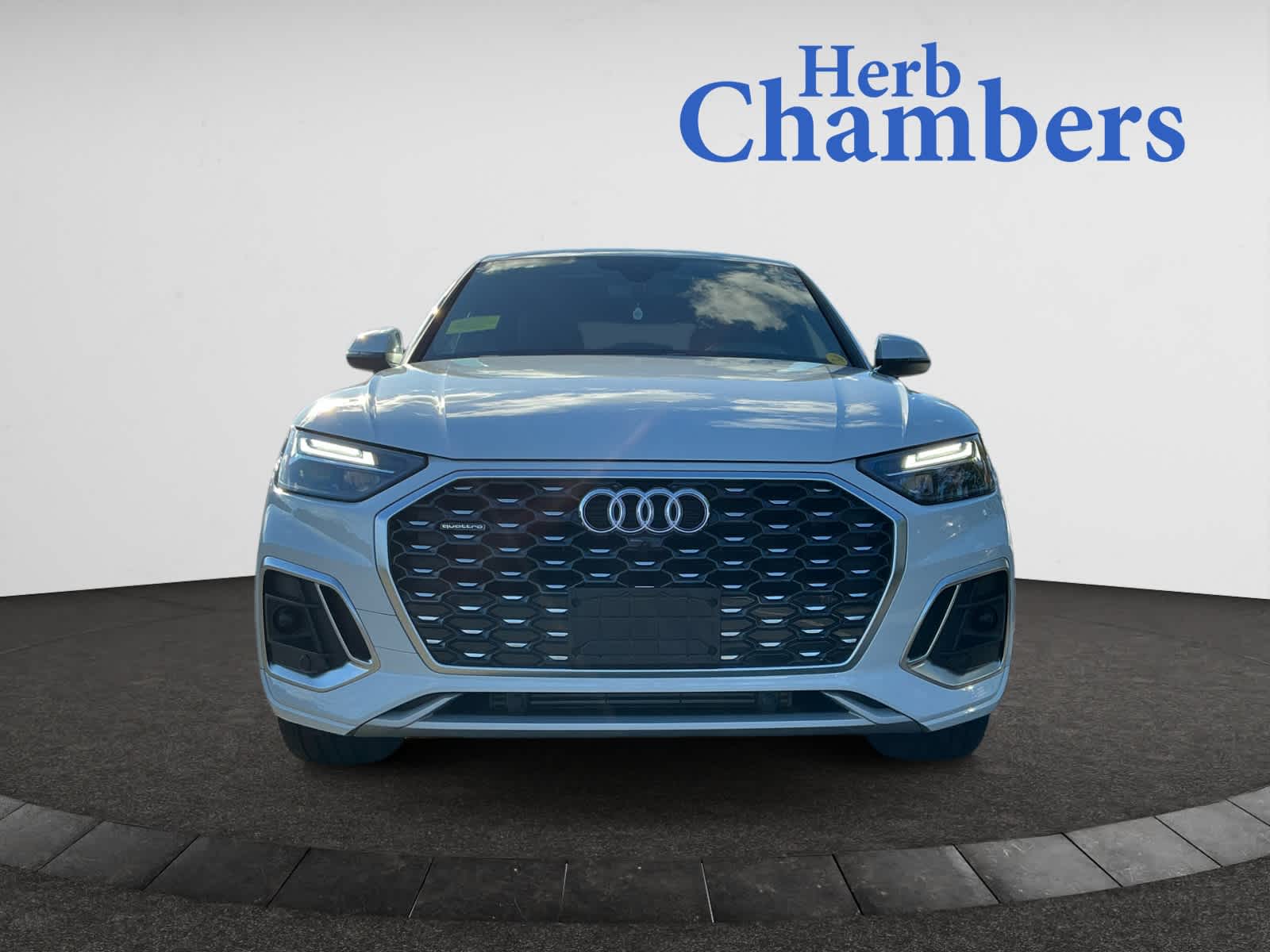 2024 Audi Q5 Sportback S line Premium Plus photo 2