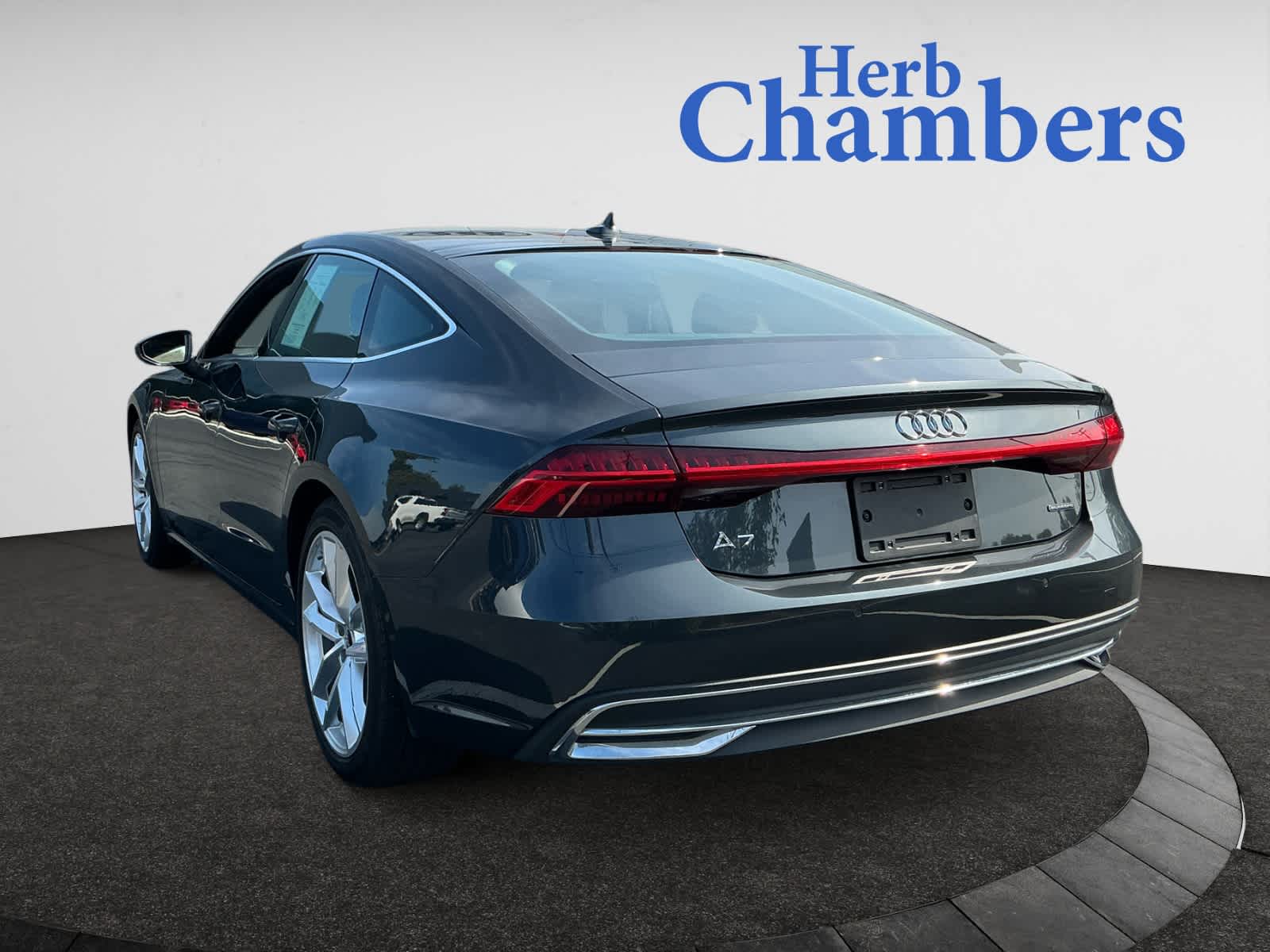 2022 Audi A7 Premium photo 3