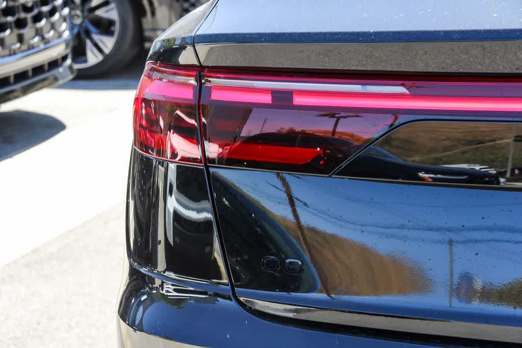 Thumbnail: 2026 Audi Q8 - 11