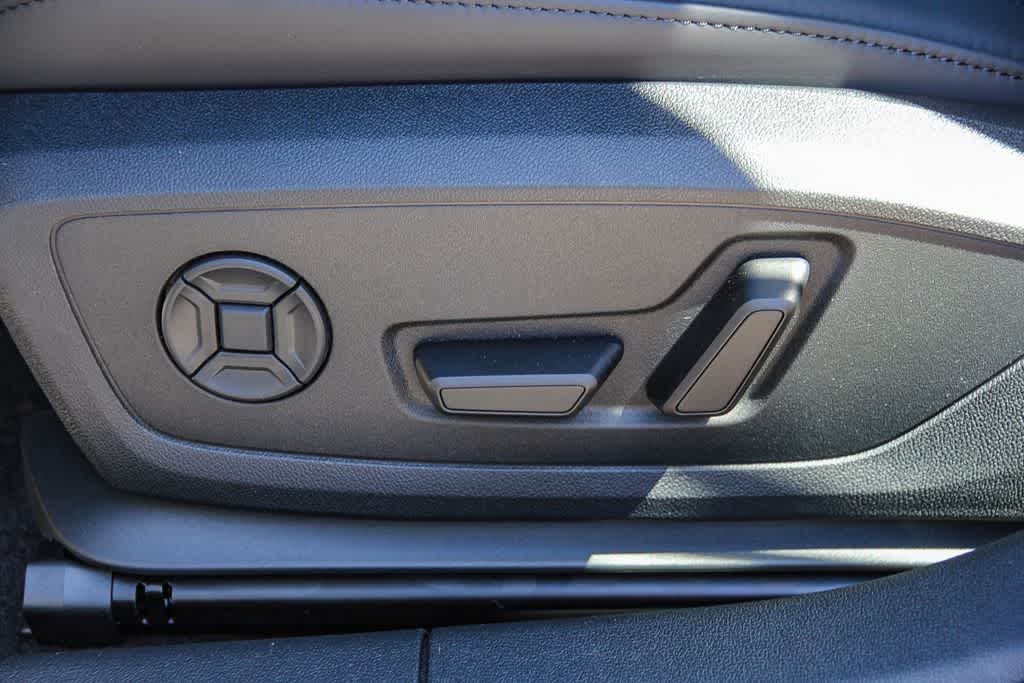 Thumbnail: 2026 Audi RS 3 - 21