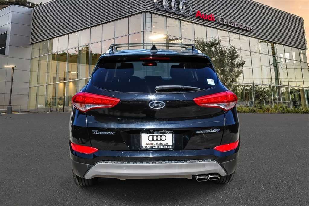 Thumbnail: 2017 Hyundai Tucson - 3