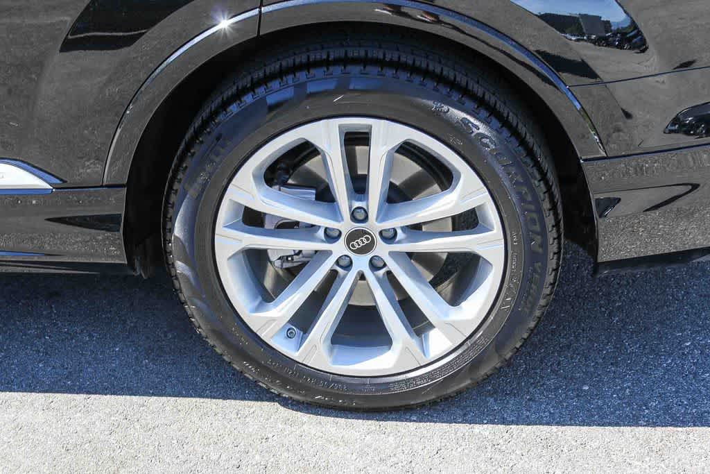 Thumbnail: 2026 Audi Q7 - 10