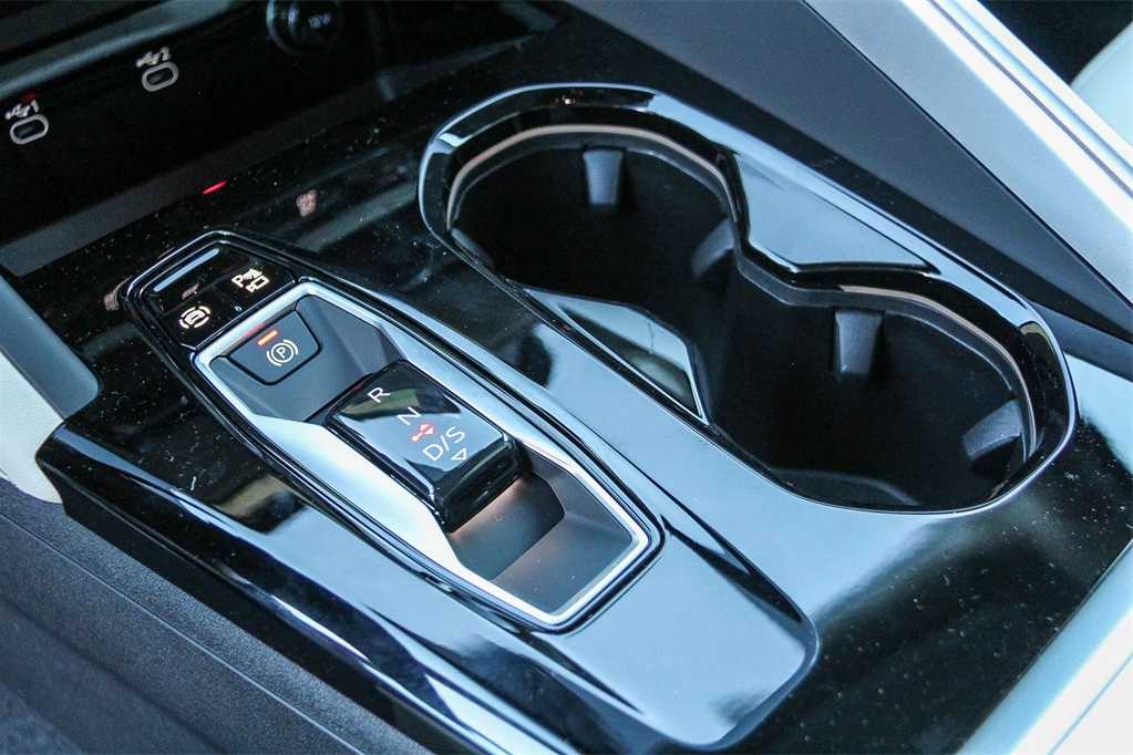 Thumbnail: 2025 Audi Q5 - 19