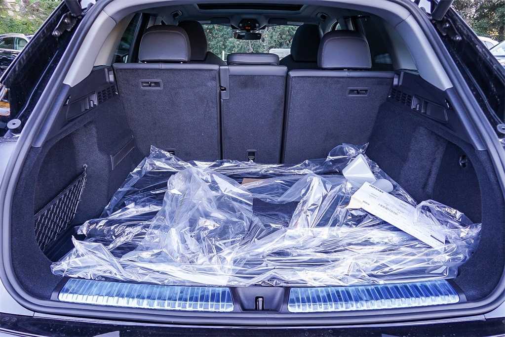 Thumbnail: 2025 Audi Q5 - 29