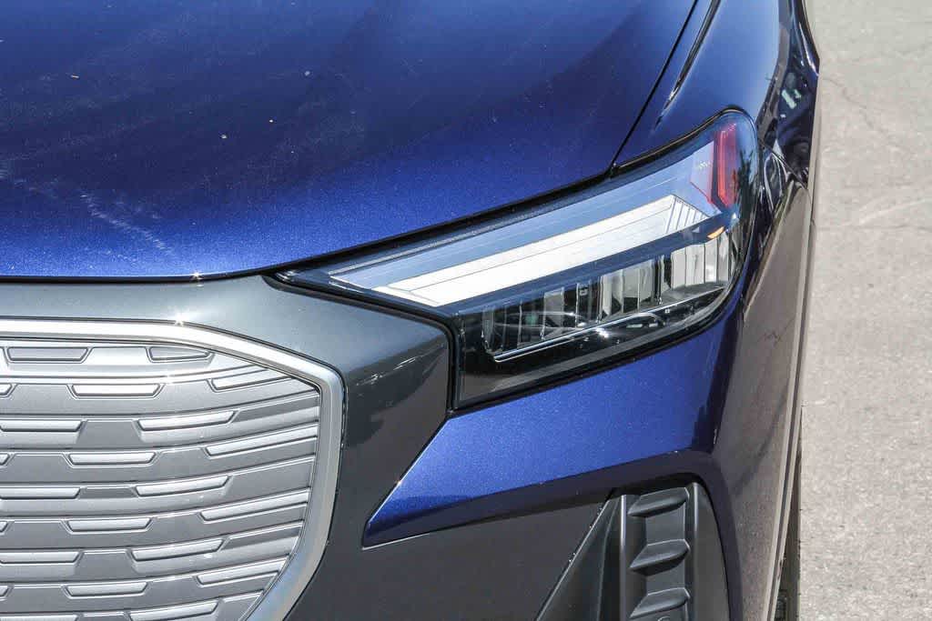 Thumbnail: 2023 Audi Q4 e-tron - 7