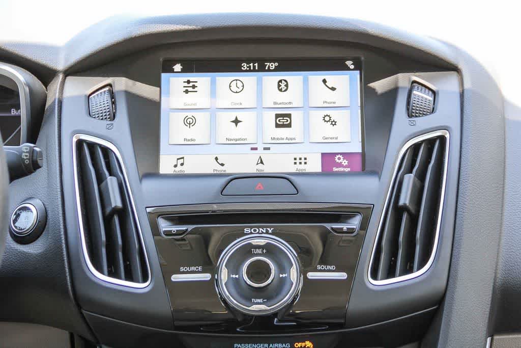 Thumbnail: 2017 Ford Focus - 14