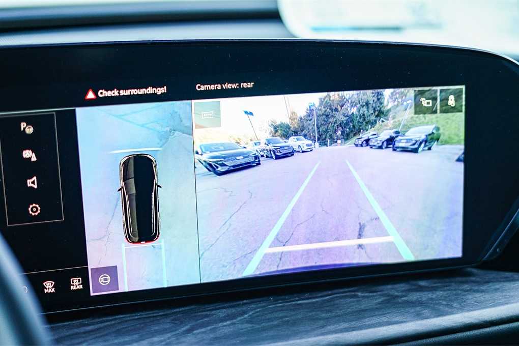 Thumbnail: 2025 Audi Q5 - 24