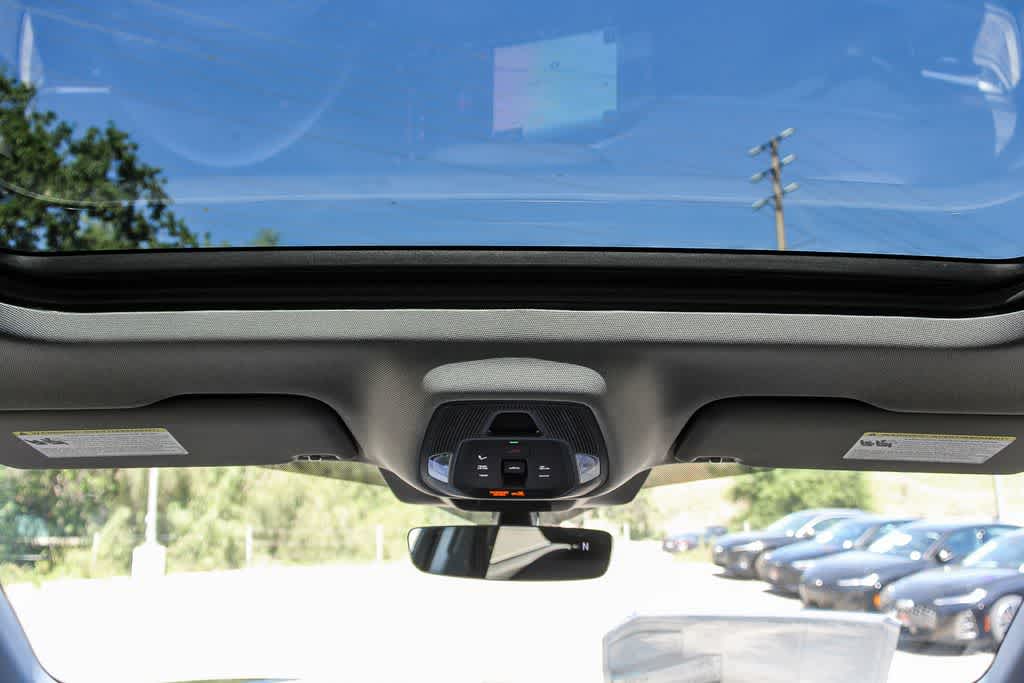 Thumbnail: 2025 Audi Q5 - 12