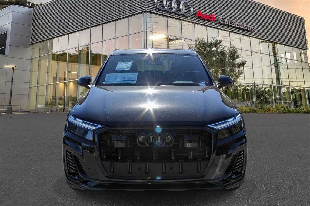 Thumbnail: 2026 Audi Q7 - 6