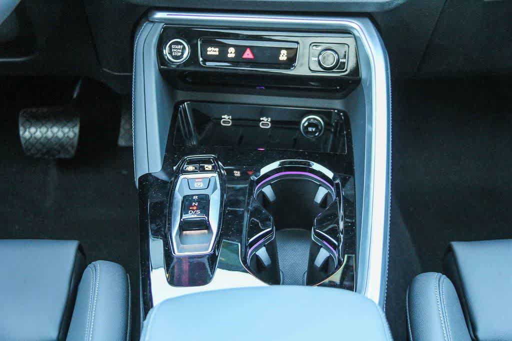 Thumbnail: 2025 Audi Q5 - 14