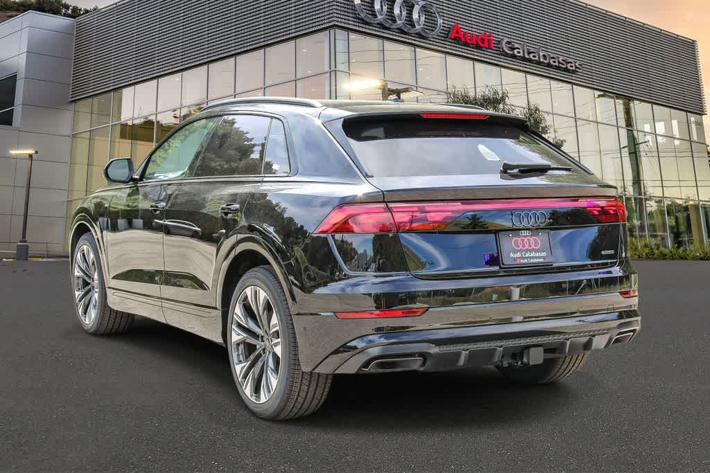 Thumbnail: 2026 Audi Q8 - 2