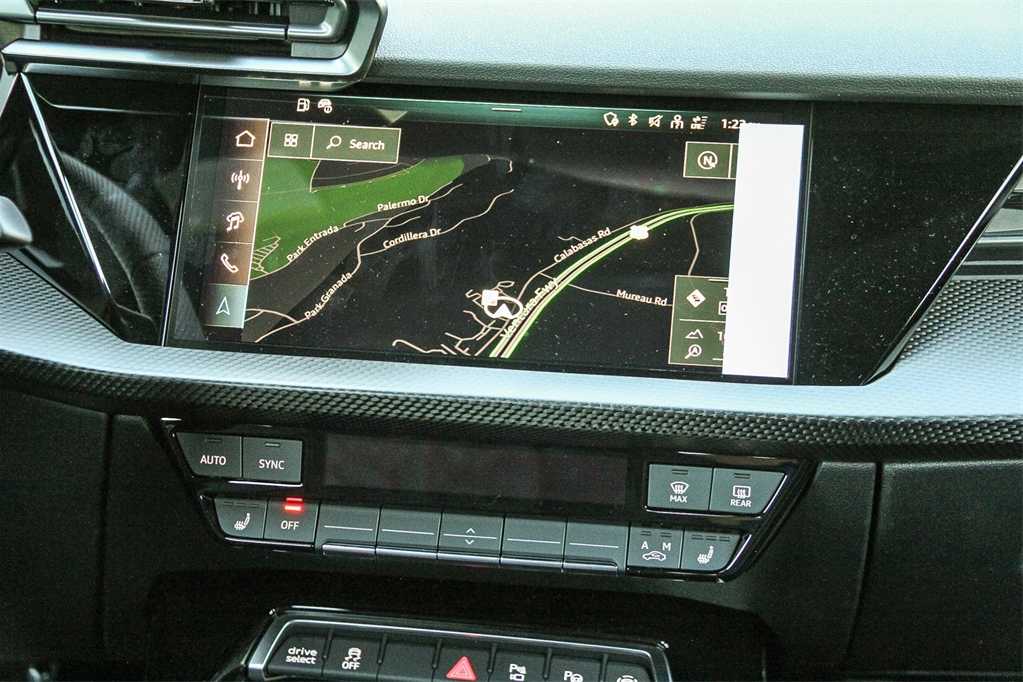 Thumbnail: 2025 Audi SQ5 - 15