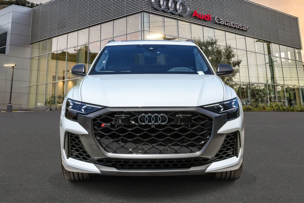 Thumbnail: 2026 Audi RS Q8 - 6