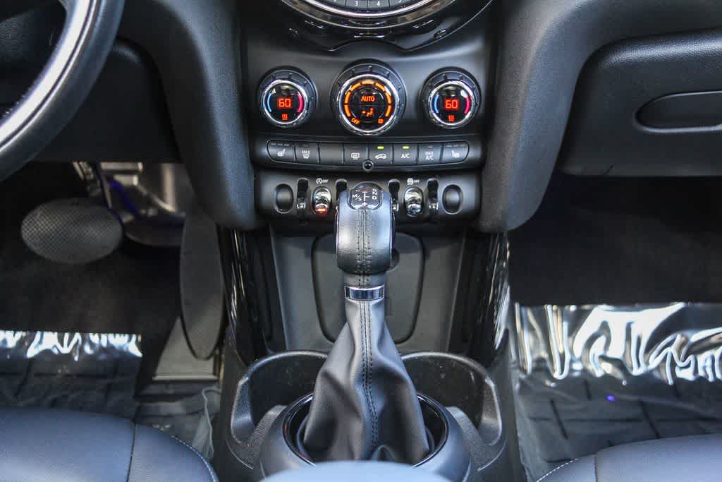 Thumbnail: 2019 MINI Cooper Hardtop - 14