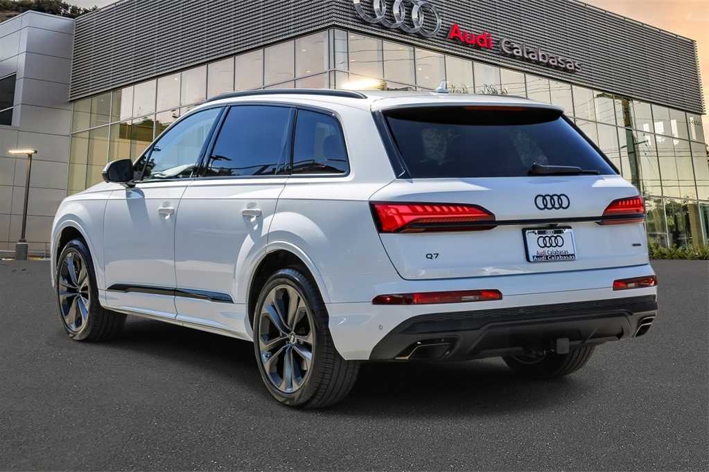 Thumbnail: 2025 Audi Q7 - 2
