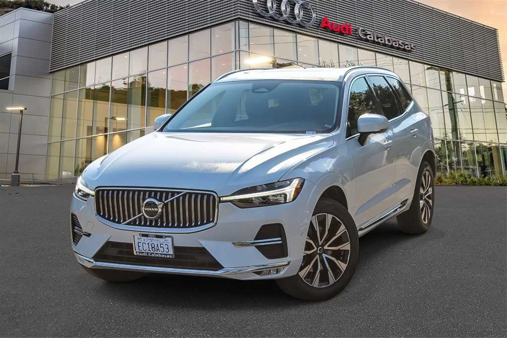 Thumbnail: 2023 Volvo XC60 - 1