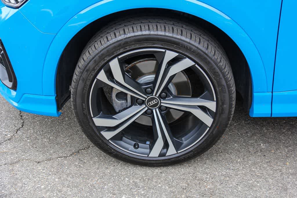 Thumbnail: 2023 Audi Q3 - 8