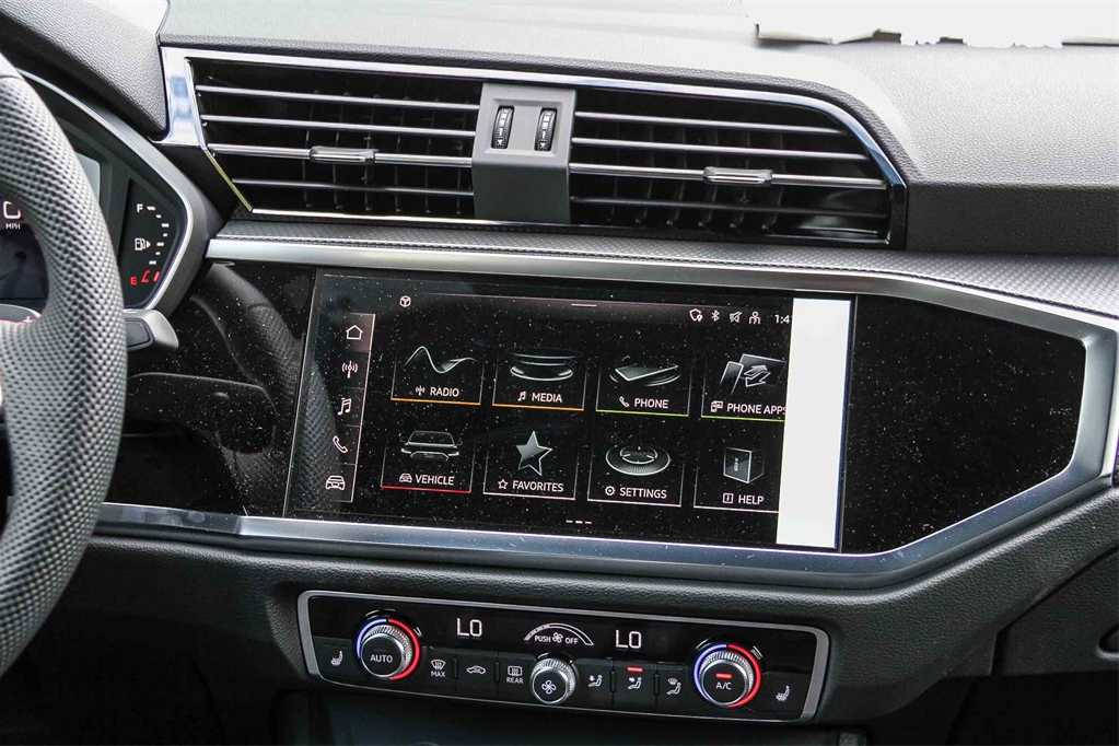 Thumbnail: 2025 Audi Q3 - 15