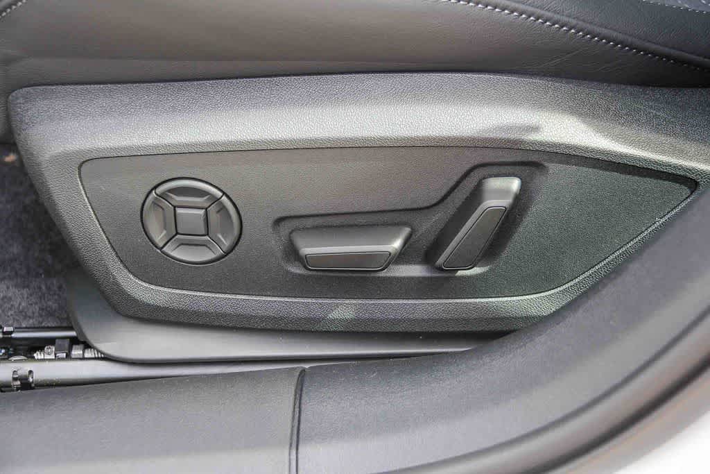 Thumbnail: 2025 Audi S5 - 18