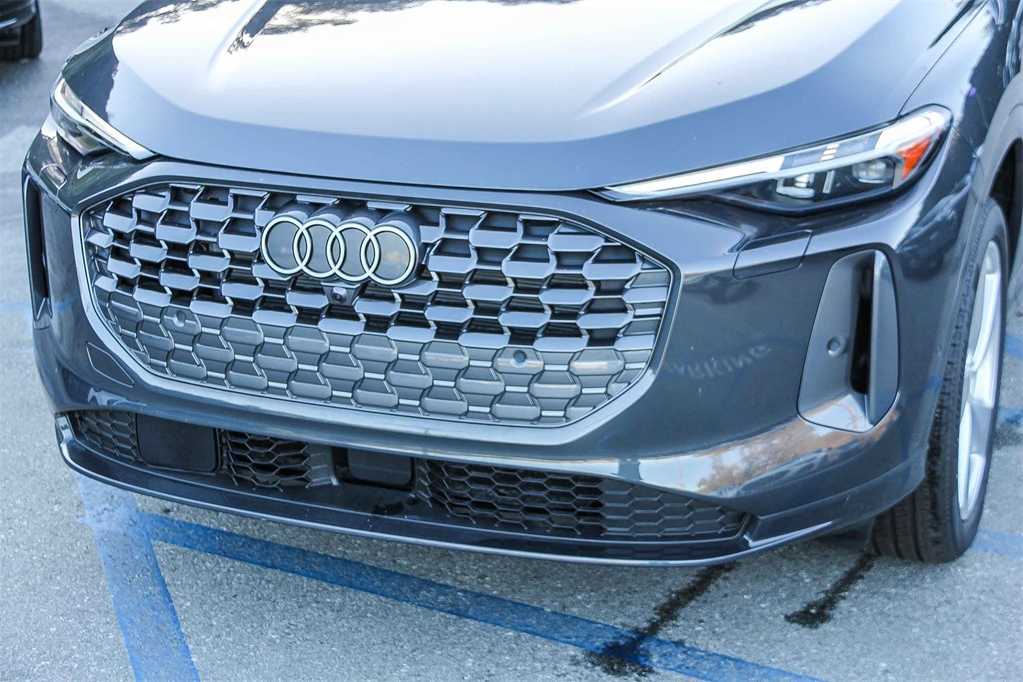 Thumbnail: 2025 Audi Q5 - 8