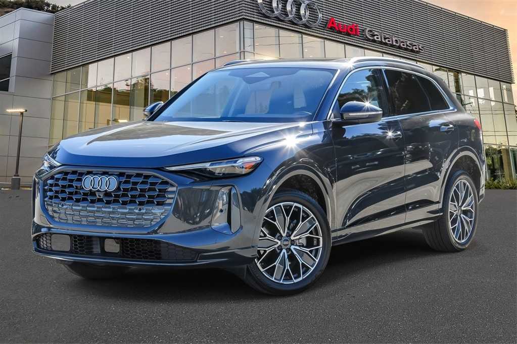 Thumbnail: 2025 Audi Q5 - 1