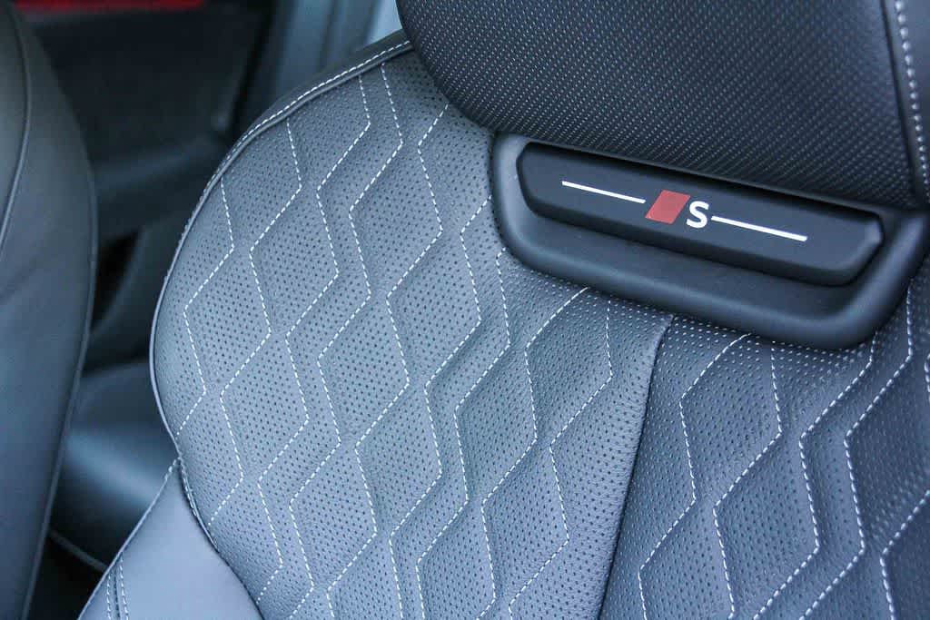 Thumbnail: 2025 Audi e-tron S - 25