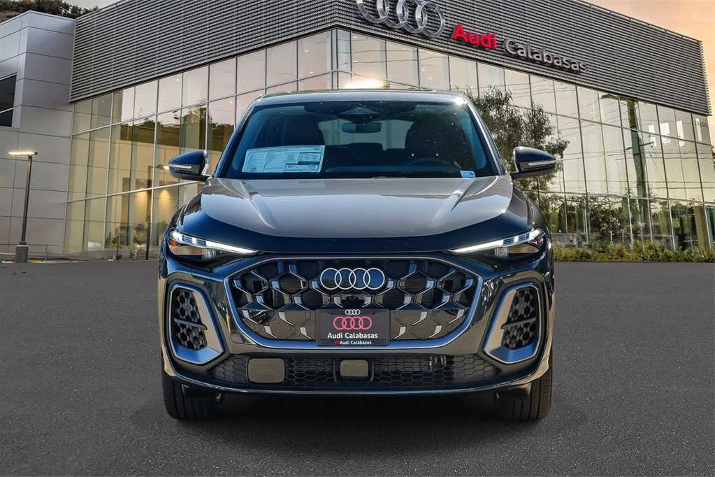 Thumbnail: 2025 Audi Q5 - 2