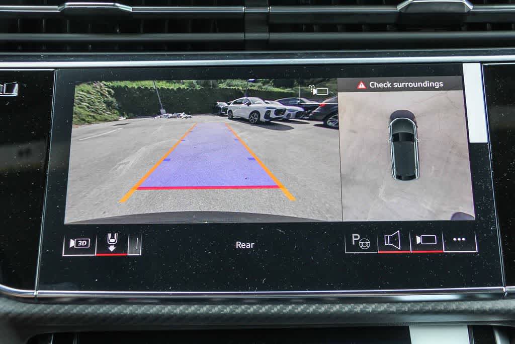 Thumbnail: 2026 Audi SQ8 - 23