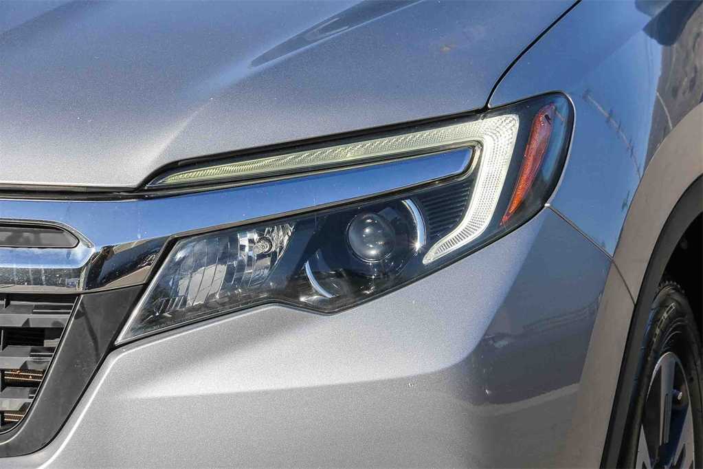 Thumbnail: 2017 Honda Ridgeline - 7