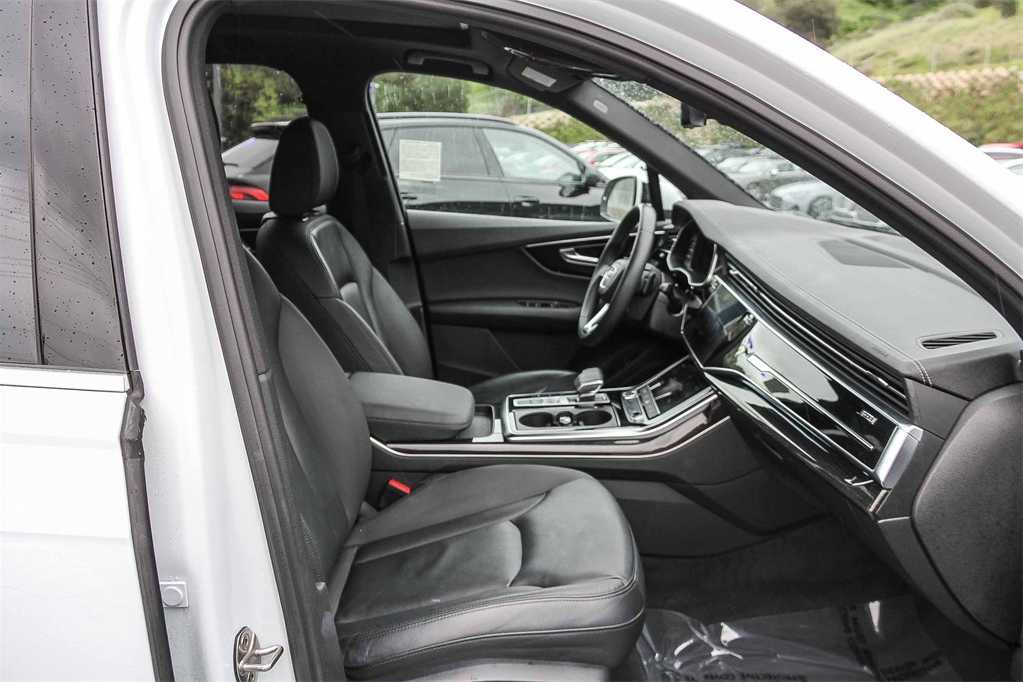 Thumbnail: 2023 Audi Q7 - 18