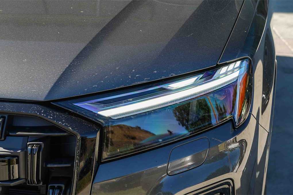 Thumbnail: 2025 Audi Q7 - 8