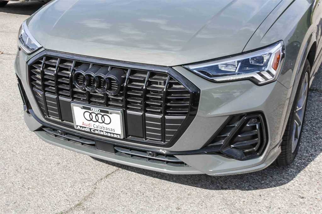 Thumbnail: 2025 Audi Q3 - 8