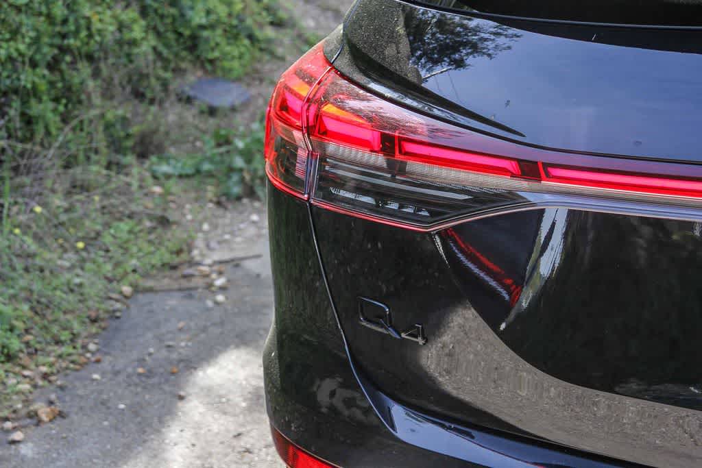 Thumbnail: 2025 Audi Q4 e-tron - 11