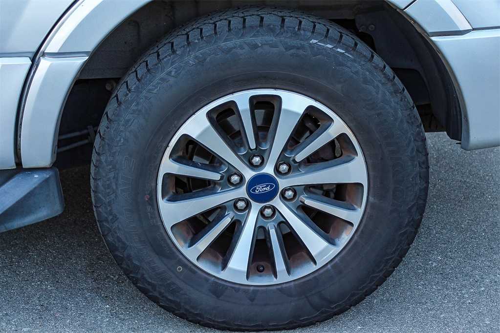 Thumbnail: 2015 Ford Expedition - 11