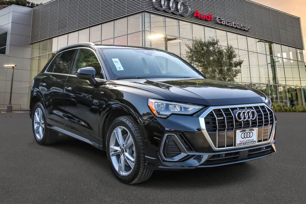 Thumbnail: 2022 Audi Q3 - 5