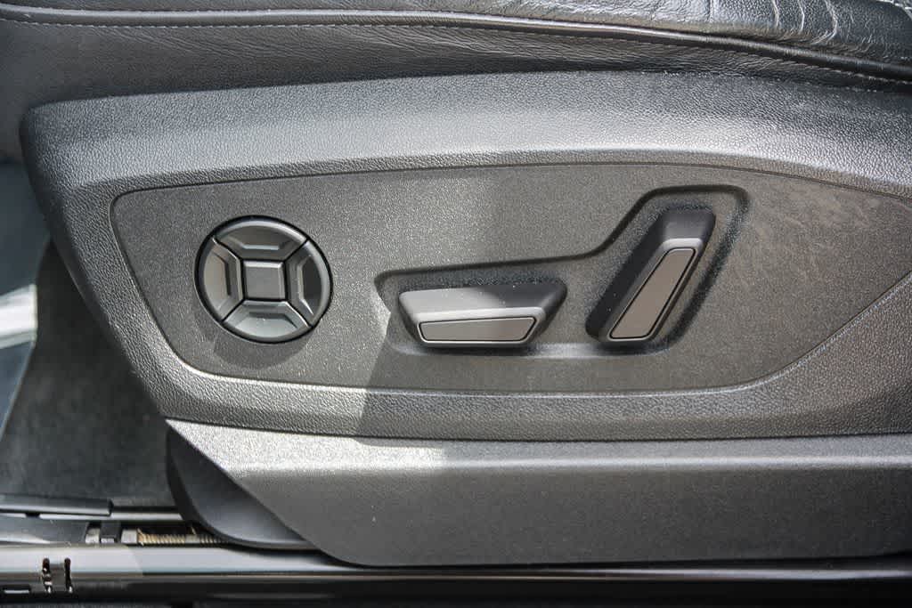 Thumbnail: 2024 Audi Q8 e-tron - 21