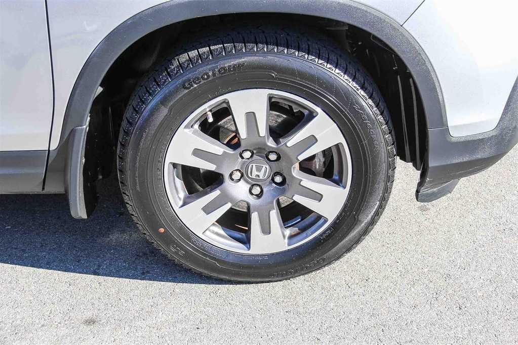 Thumbnail: 2017 Honda Ridgeline - 9